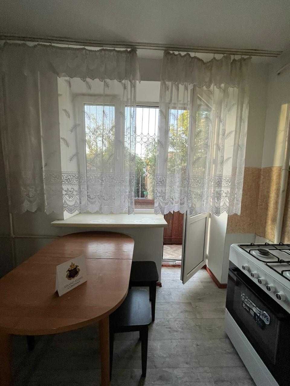 3-комнатная квартира, 75 м², 2/4 этаж, проспект Достык