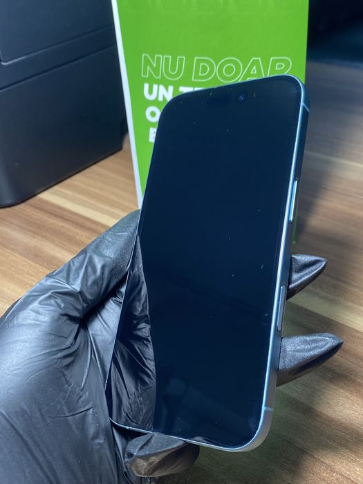 iPhone 16 • 128 GB • Teal