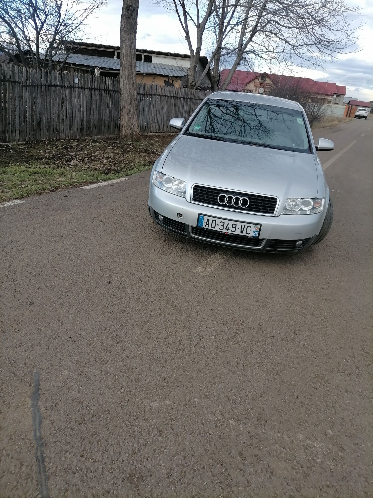 Dezmembrez Audi A4 b6 2.0 ALT Benzina 130 cp