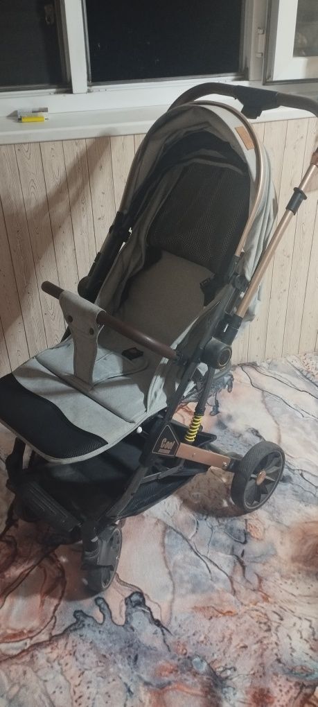 Продается коляска