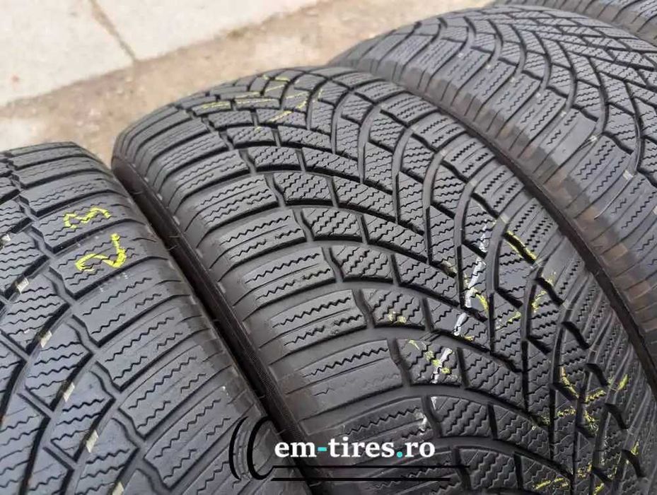 SET 4 Anvelope Iarna 235/55 R19 BRIDGESTONE Blizzak LM005 101T