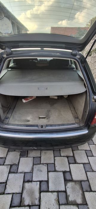 Dezmembrez audi a4 1,9 130cp 2004 awx. Zabrani județul Arad