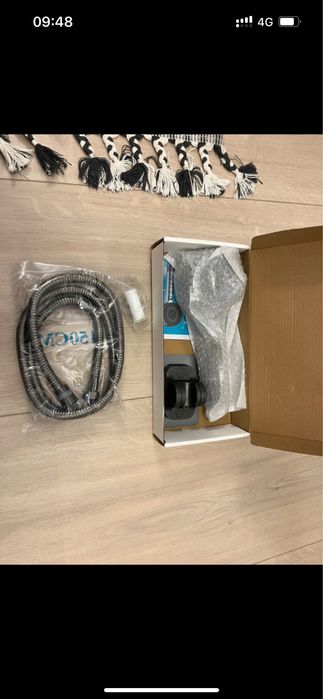 Para de dus cu suport si furtun noua in ambalaj orig - economisire apa