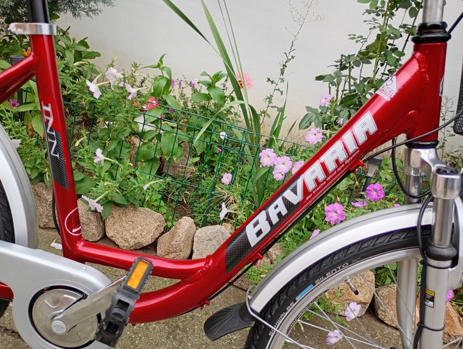Bicicletă damă Bavaria,pe 26,cu 7 vit butuc,frână picior !