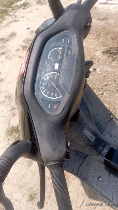 Scuter Aprilia SR 50