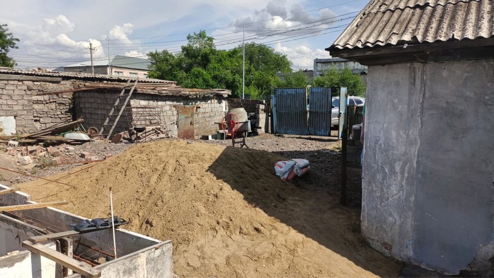 Сдам 4 комнатный дом, район ГРП