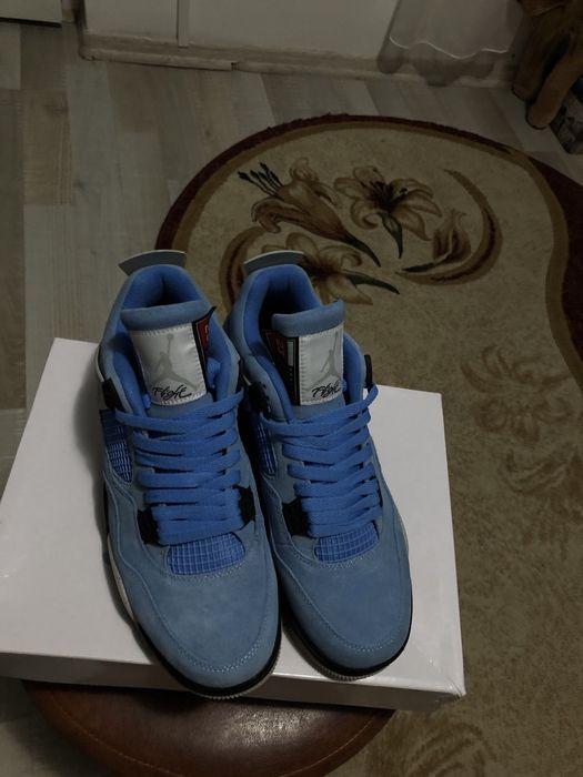 Vand adidasi jordan4 university blue marimea 44