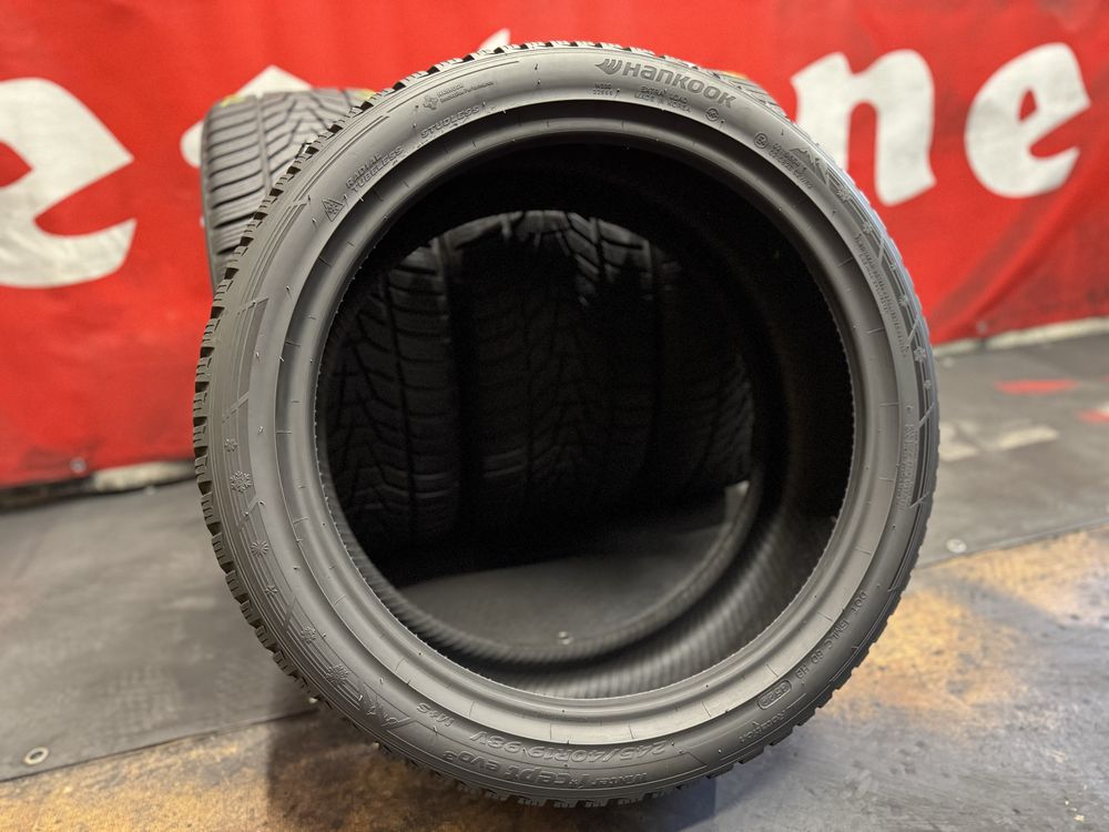 245 40 19, Зимни гуми, Hankook WinterICeptEVO3, 4 броя