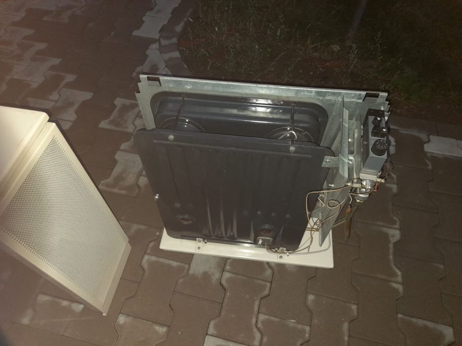 Vand 2 Sobe convector stare foarte buna