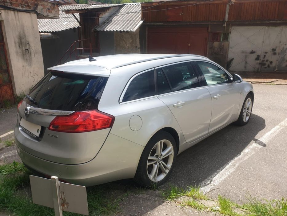 Opel insignia 2010 benzină