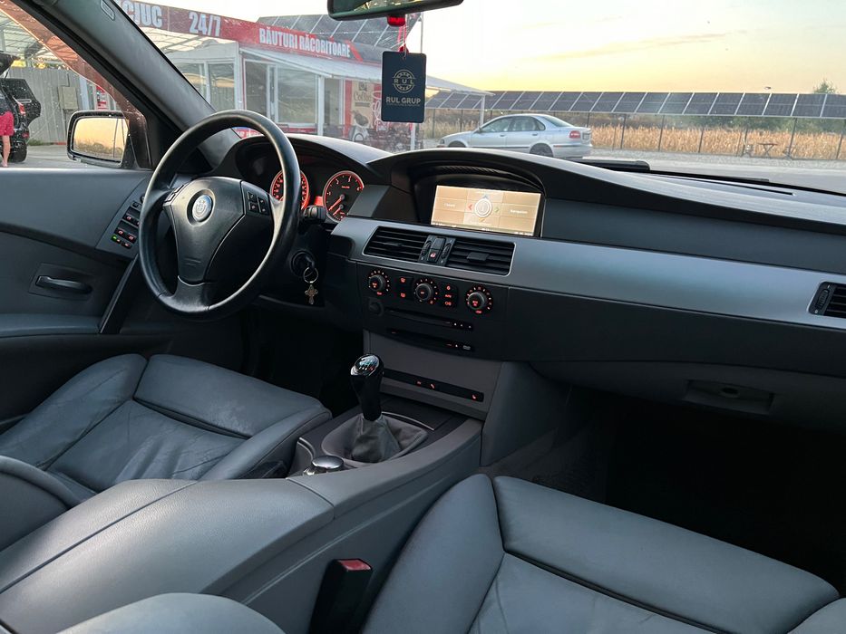 BMW Seria 5 E60/ Dpf Activ/ 525d/ Interior seria 7/ Xenon/ Trapa