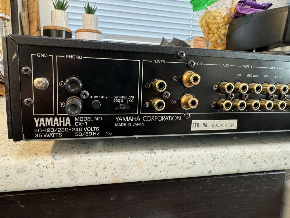 Yamaha CX-1 Pre-Amp Качествен предусилвател