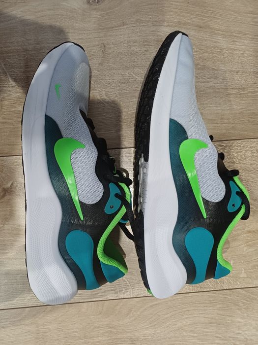 Adidasi Nike Revolution 7 marimea 39