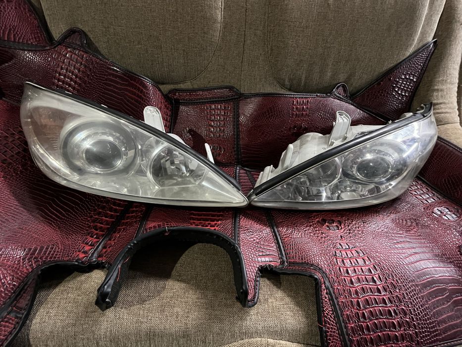 Продам фары от Камри 30 европеец