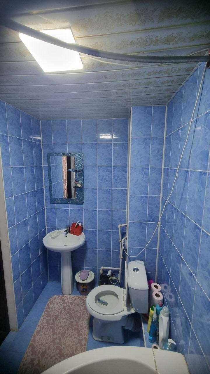 1 хоналик квартира 5 этаж янги дом, конечка