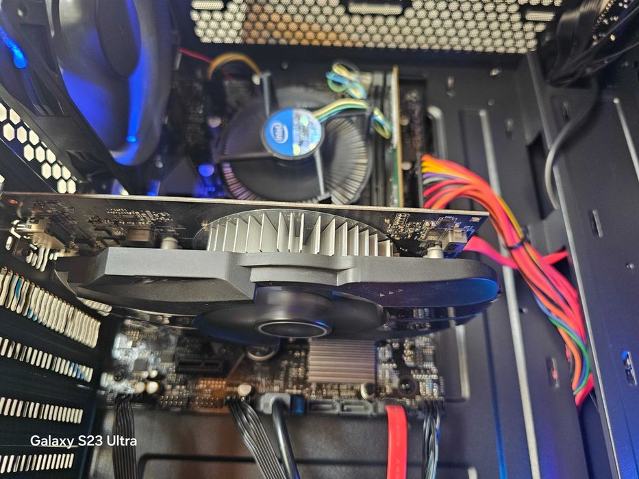 Unitate PC Gaming i5 8400 4.0Ghz/16GB DDR4/GTX1050Ti 4GB/SSD/HDD 1TB