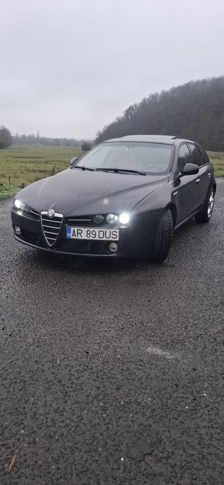 ALFA ROMEO 159, 1.9diesel, 150cp, în stare foarte bună,  cu TRAPĂ