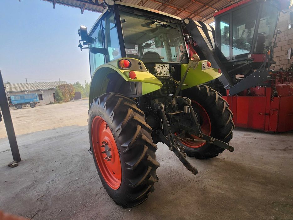 АХОS 340 трактори сотилади