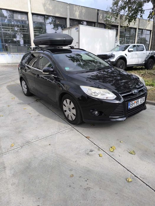 Ford Focus 1.6 TDCi – 115 CP, 2011 – Negru metalizat (Trend)
