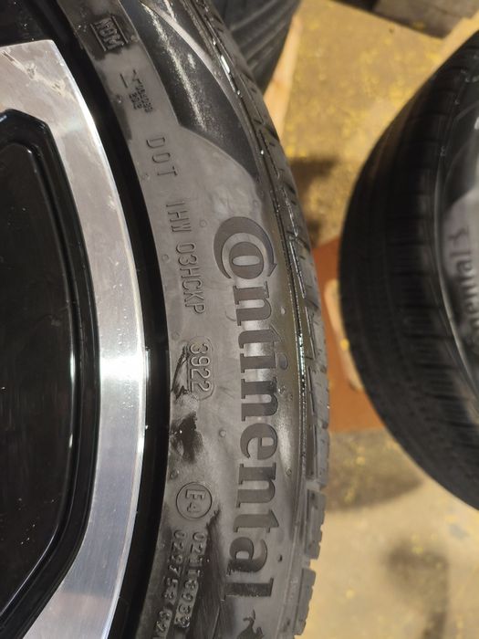Vind set roti Continental 275/40 R21