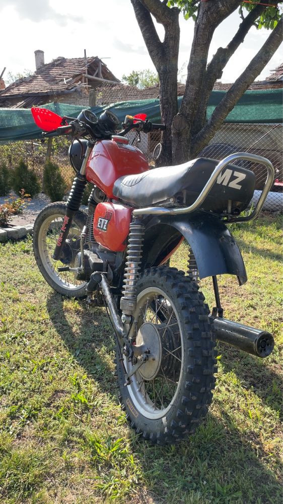 Продавам Etz 150