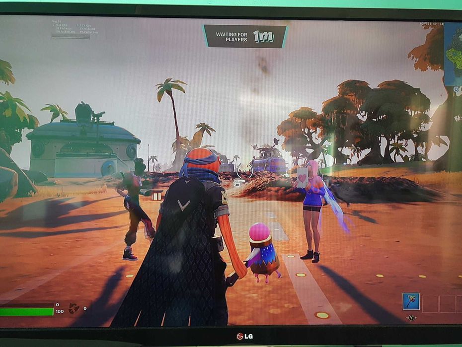 Xbox One S + Fortnite Battle Royale Launch Edition All, бял, с 4K UHD