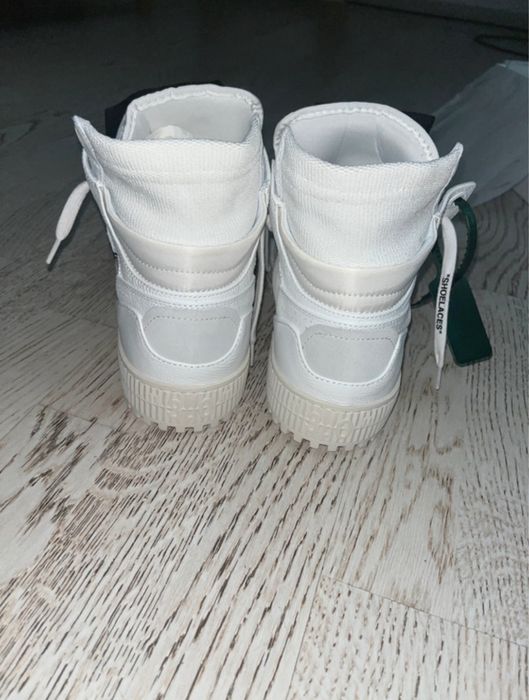 Off White Court 3.0