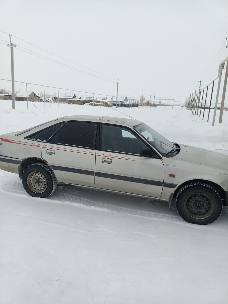 Mazda 626               1990