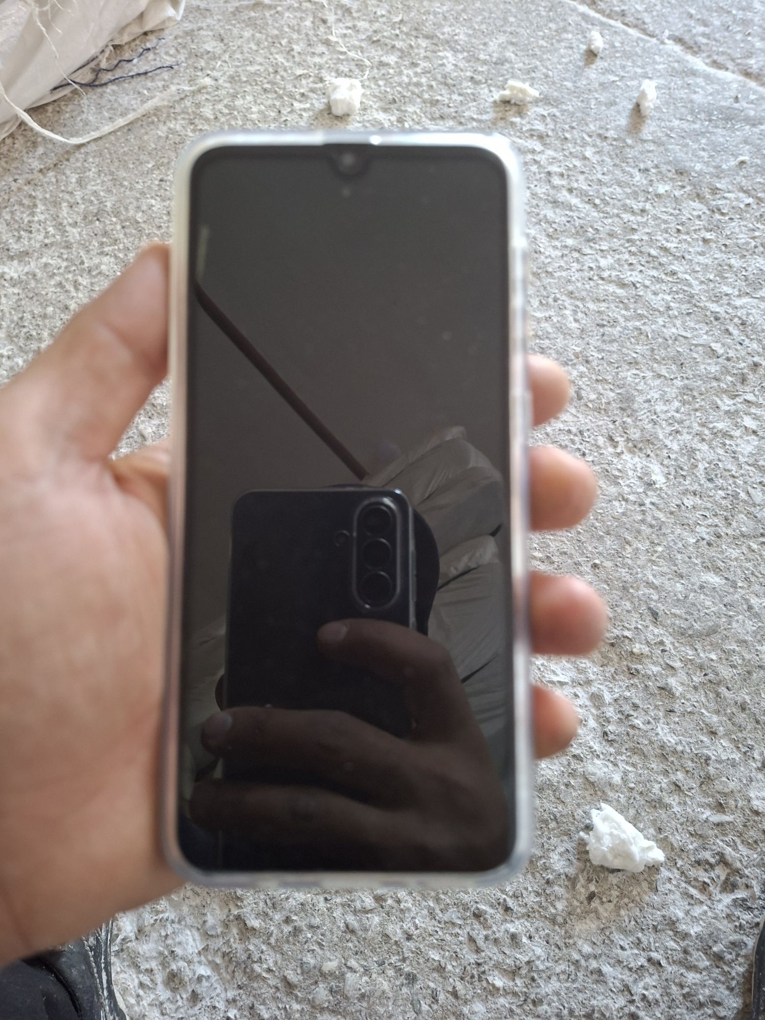 Samsung A50 xolati yaxshi