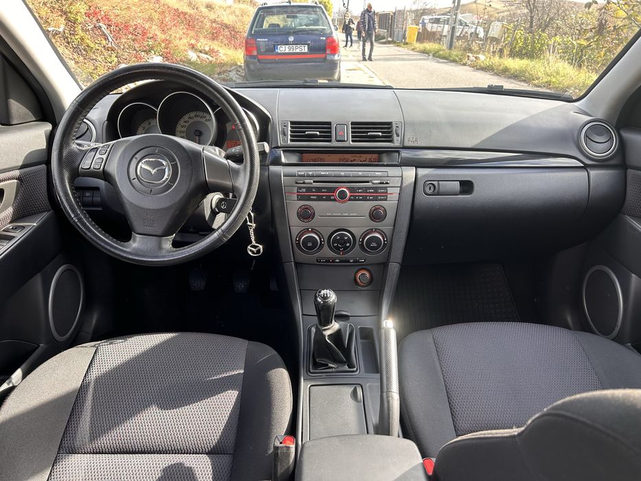 Vand Mazda 3 1.6 benzina