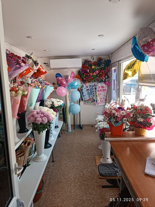 Продаю цветочный