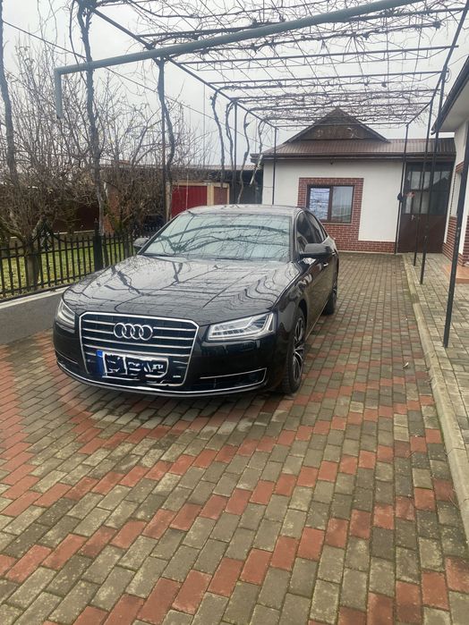 Vând Audi A8 euro 6 proprietar în acte accept variante