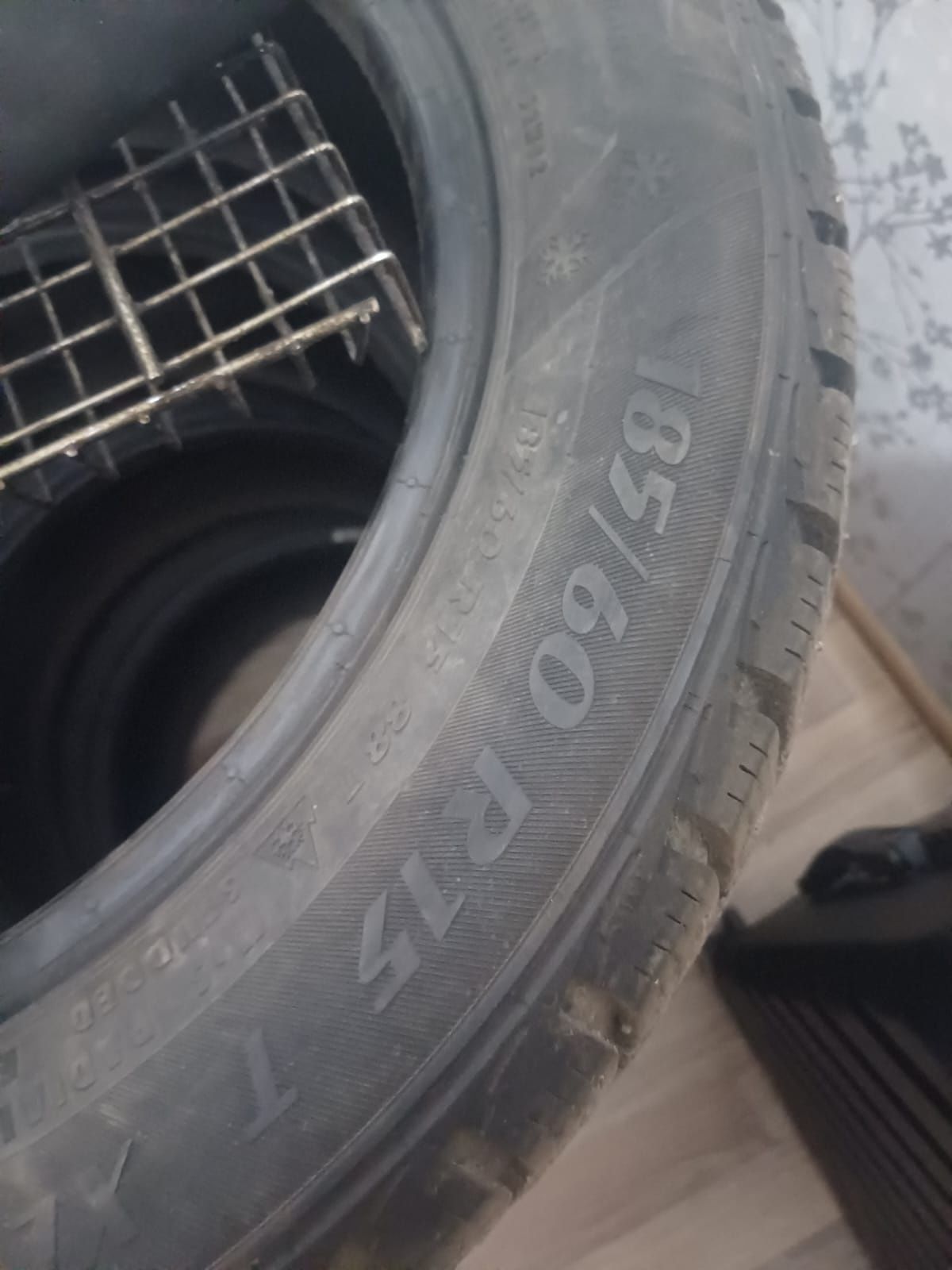 Продам зимние шины