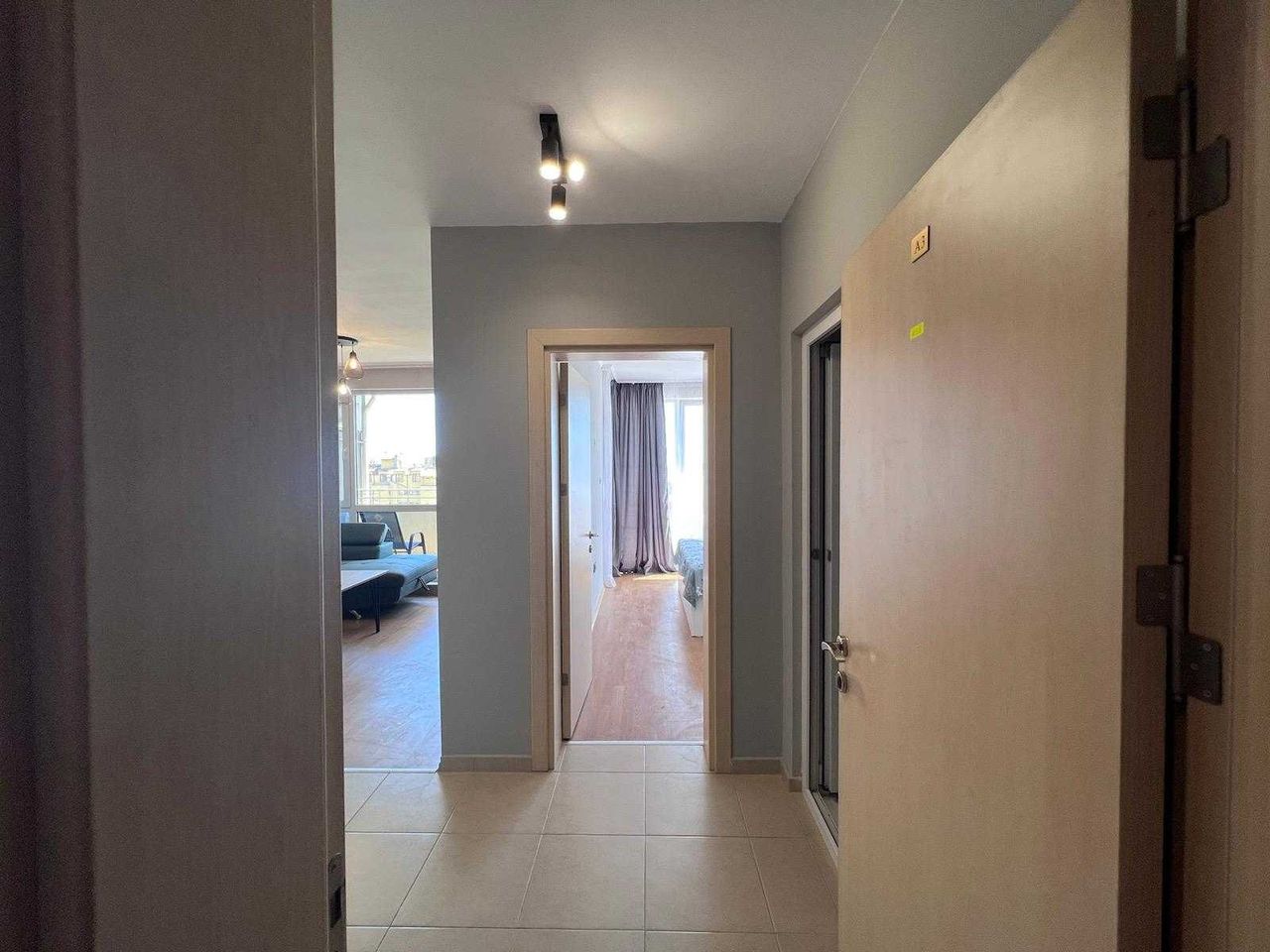 Продава се Двустаен апартамент в Свети Влас - 58 кв.м за 1328 €/кв.м - Снимка #10