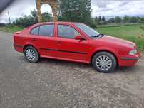 Vand skoda octavia1 1.6 benzina an 2000