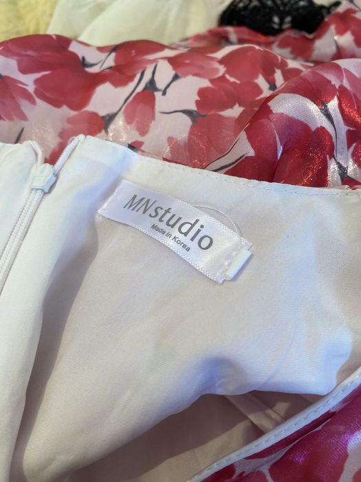 Продам розовое платья