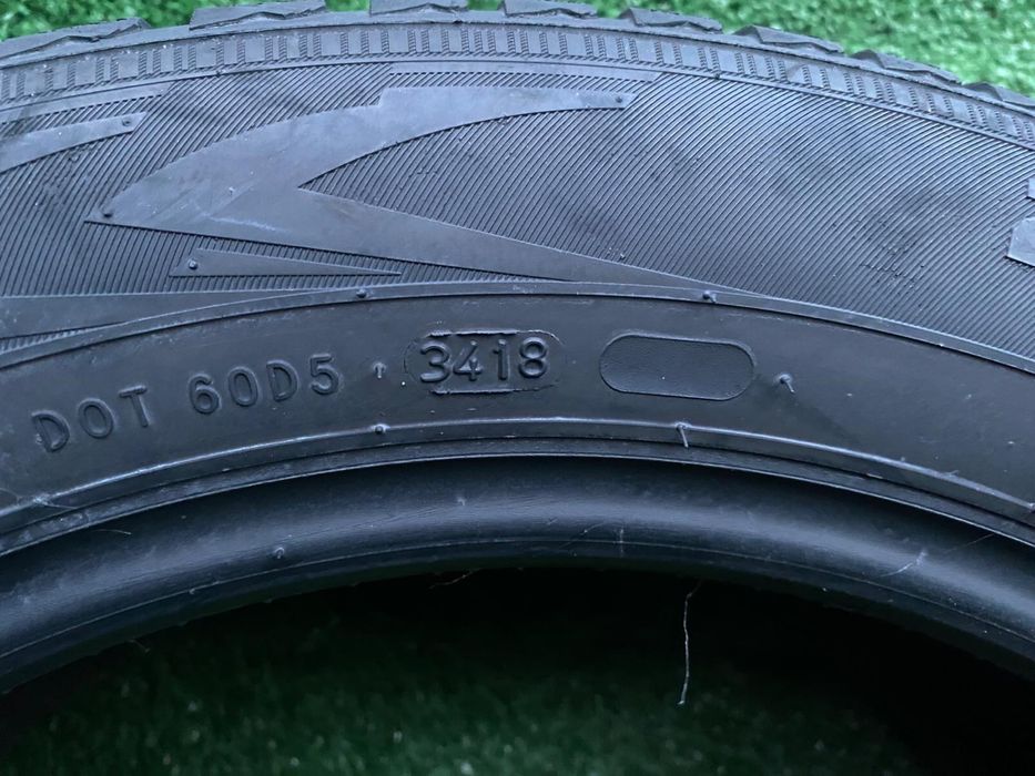 Set 4 anvelope iarna Nokian WR d4  215 55 R17  98 HXL Dot 3418
