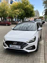 Hyundai i30 белый жемчуг