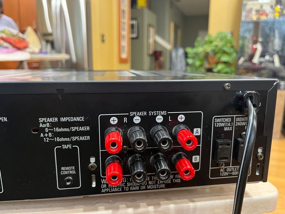Denon DRA-335R. Receiver de clasă. Ca nou. Made in Japan. Preț fix !