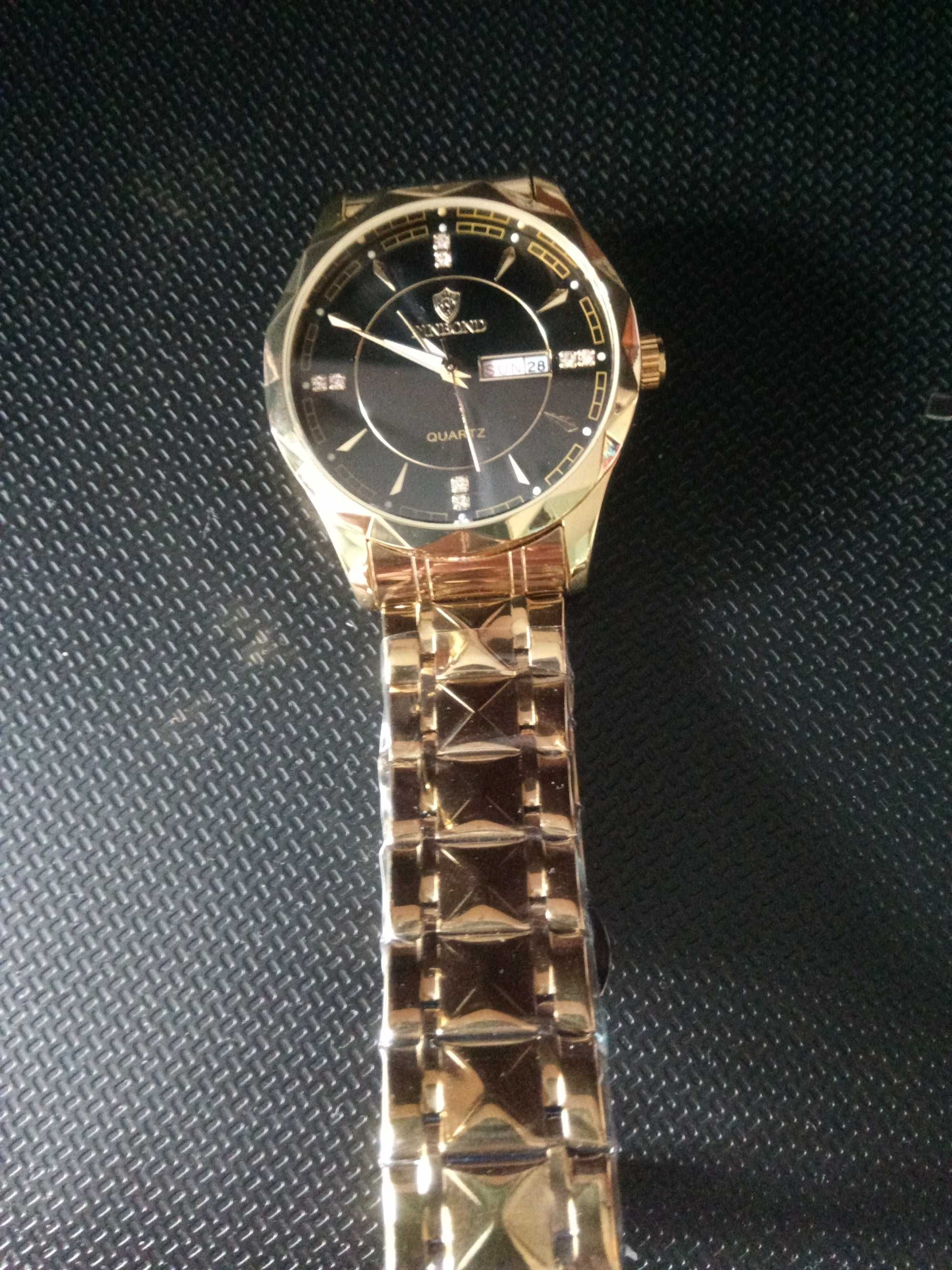 Луксозен мъжки часовник