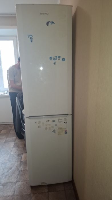 Продам холодильник