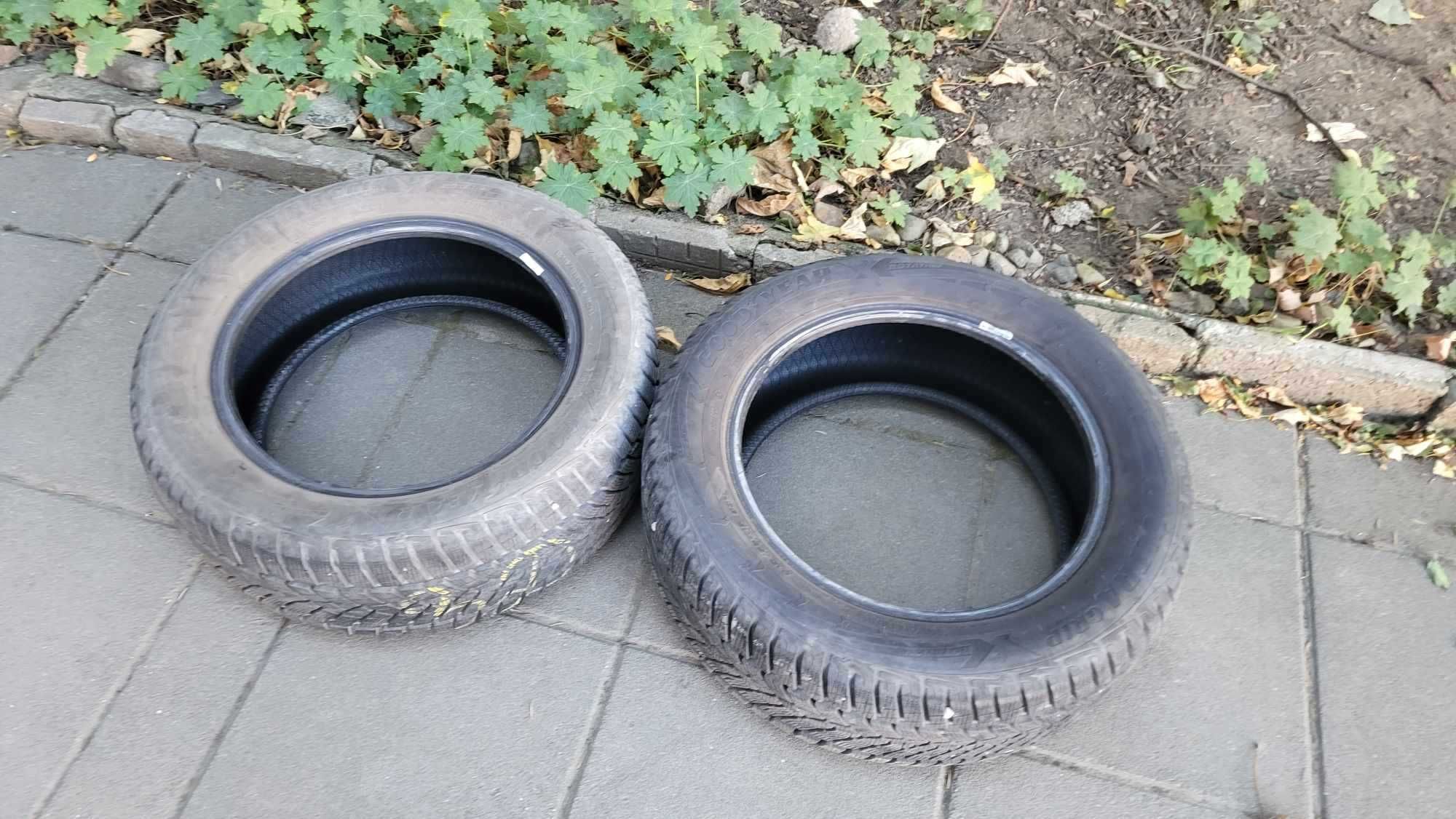 2 използвани зимни гуми goodyear