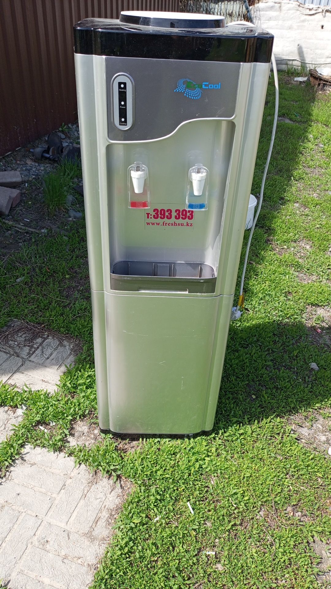 Продам кулер для воды