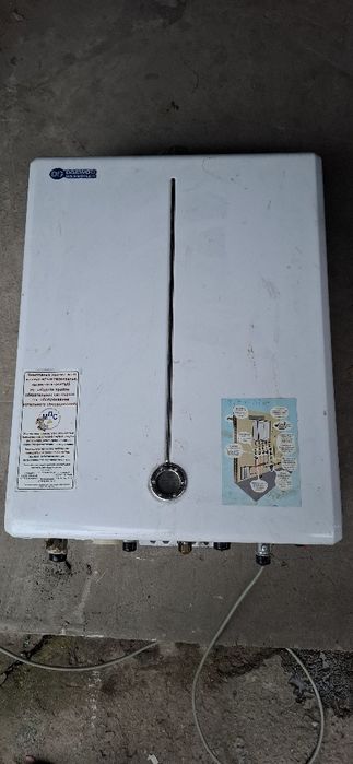 Котёл Daewoo 150 кв работает но бежит вода