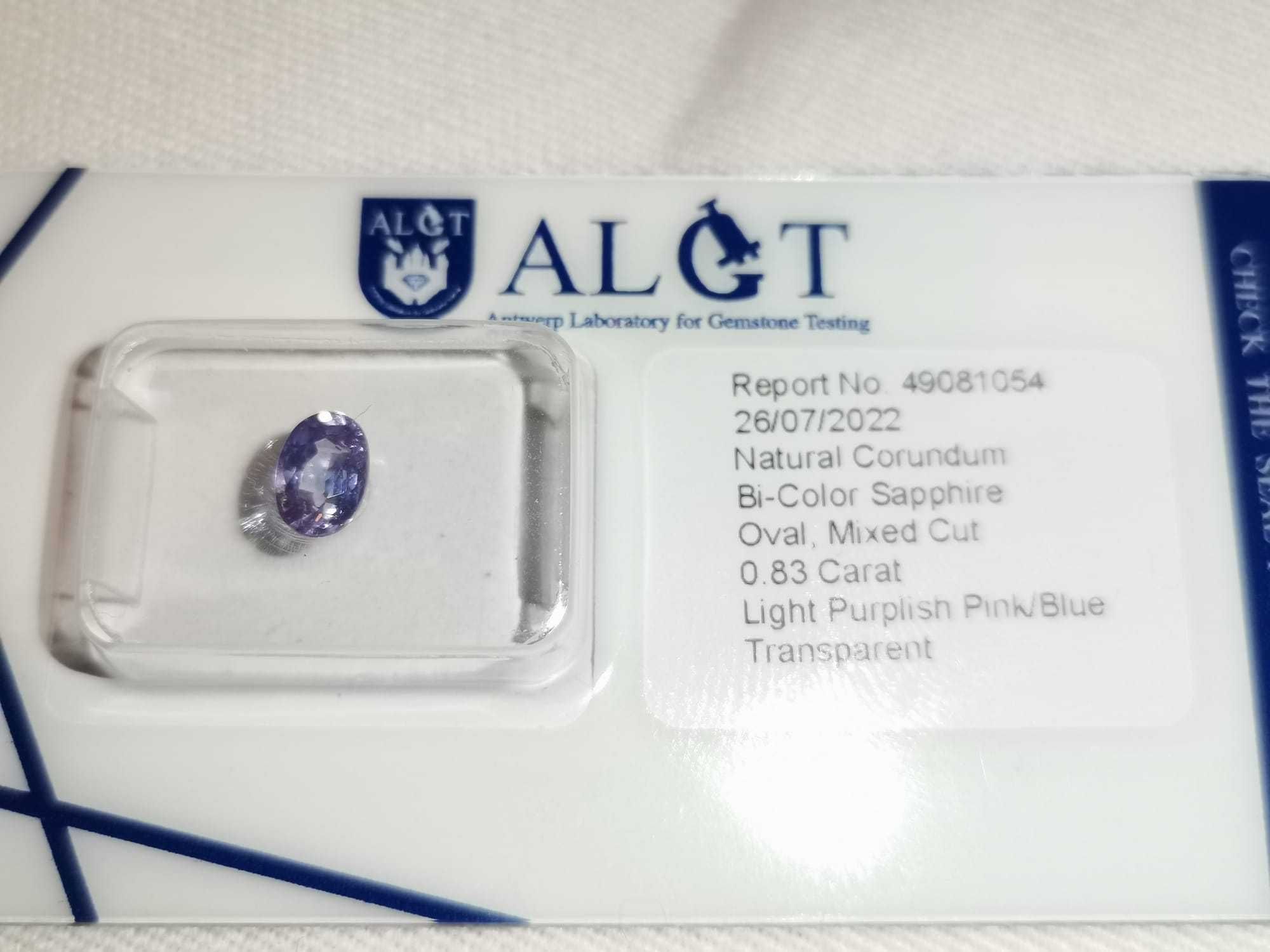 Vând Piatră safir oval violet deschis 0,83ct Preț/bucată