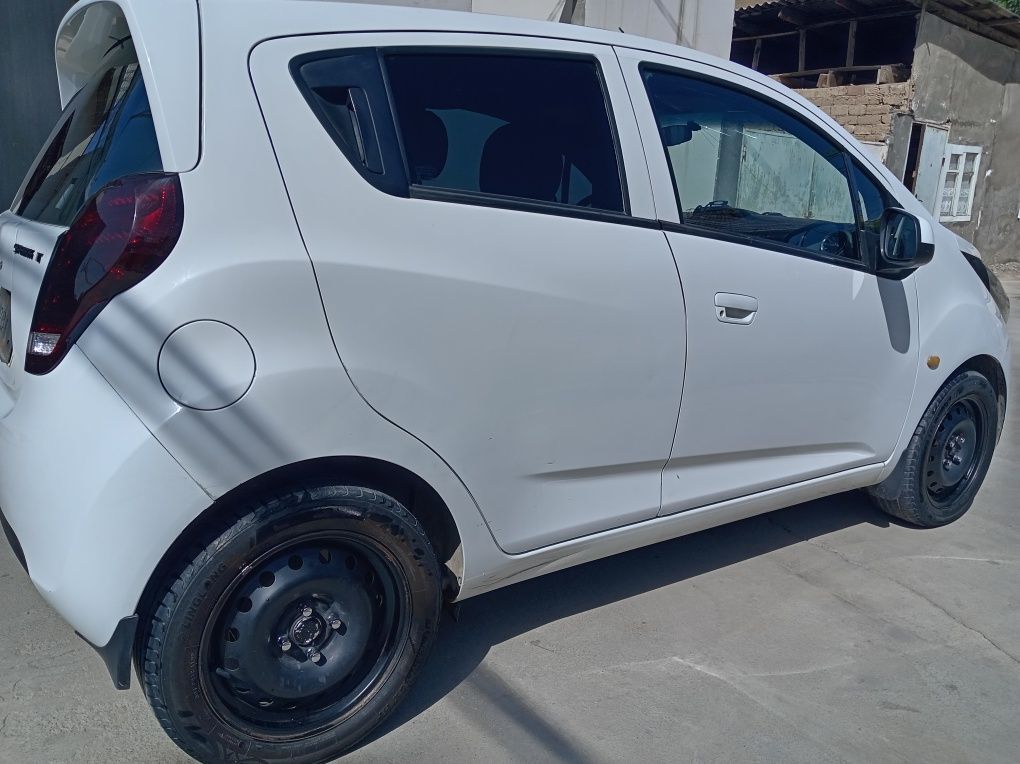 Spark sotiladi holati yaxshi