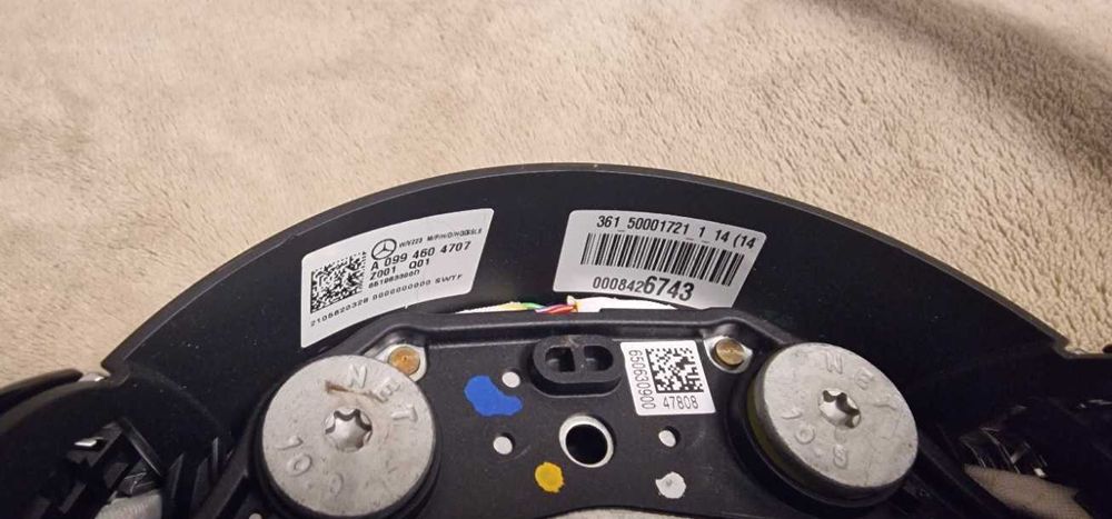 Продавам чисто нов АМГ волан за последните модели Мерцедес