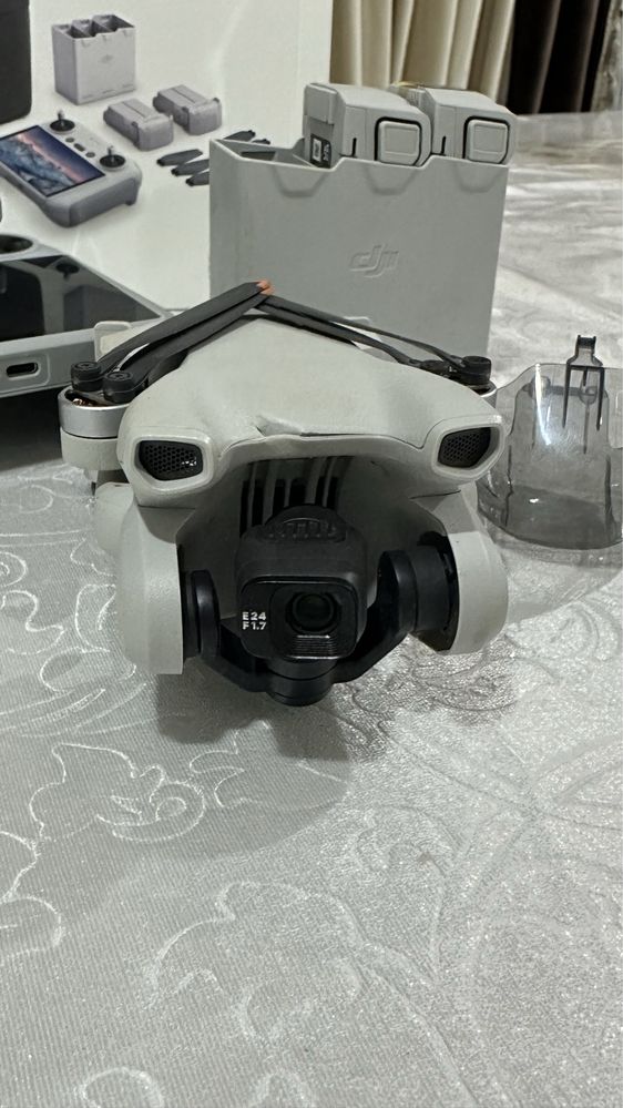 Дрон DJI mini 3 Потчти новый көп ұшпаған идеал жұмыс жасап тұр