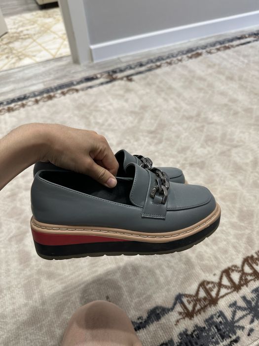 Удобные и стильные лоферы (размер 36–37)