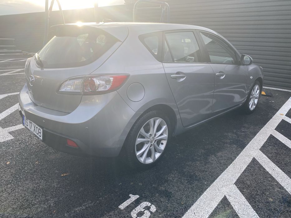 Mazda 3 Active plus , 2010, 1.6 benzina , Optiuni , in stare f buna !!